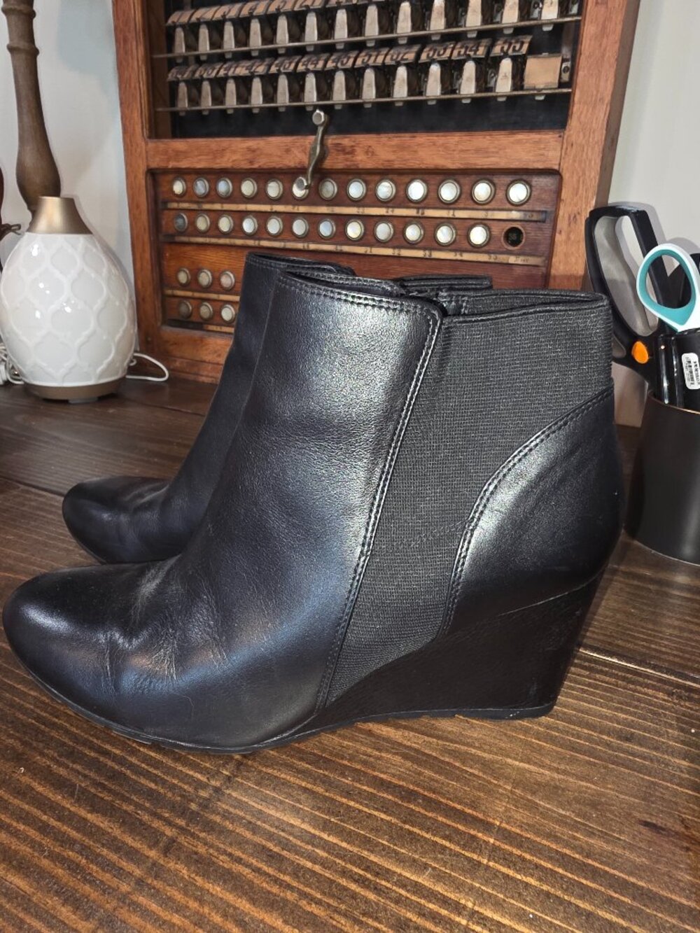Clarks Artisan Black Booties Sz 9.5